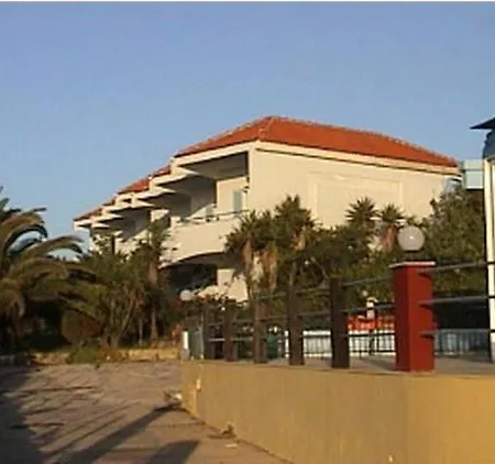 Ammes 3* Lakíthra